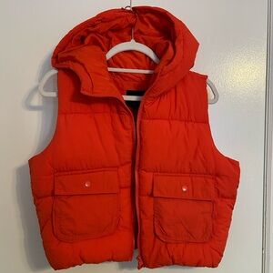Cropped Puffer Vest